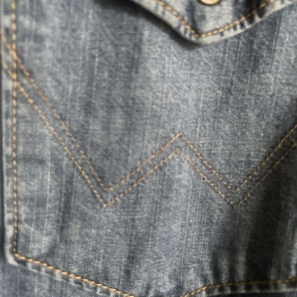 Women’s Denim Wrangler Pearl Snap Front Peace Hope Love Long Sleeve Shirt XL - Picture 8 of 15